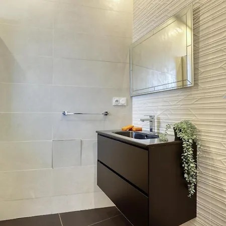 Chic And Warm 1 Bd Flat - Heart Of The Luxury 16th Appartamento