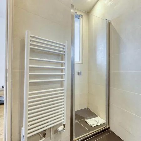 Appartamento Chic And Warm 1 Bd Flat - Heart Of The Luxury 16th *